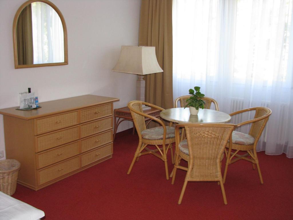 Hotel Haus Bismarck Βερολίνο Δωμάτιο φωτογραφία